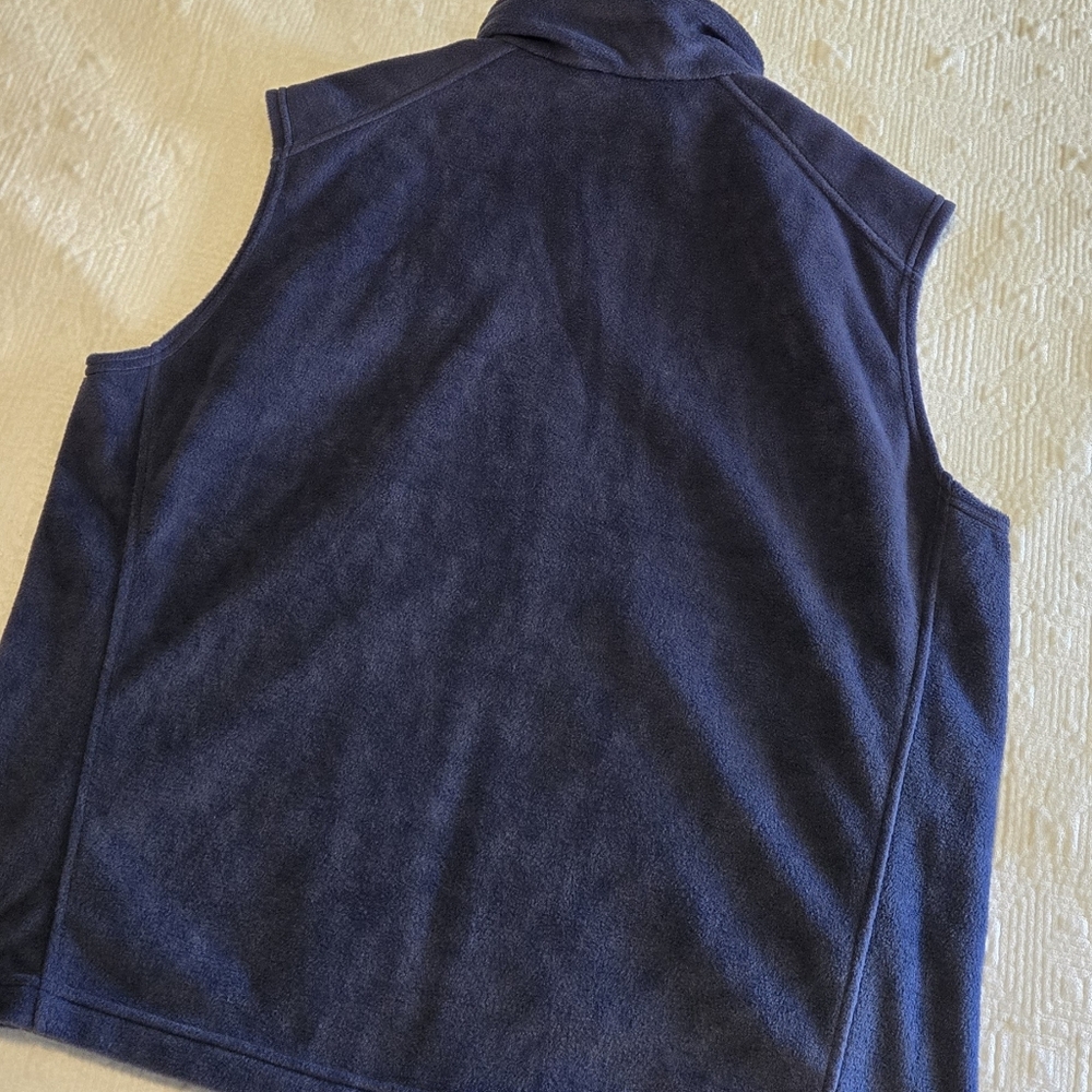 NWT Columbia Steens Mountain Vest, Size XL - Picture 5 of 10